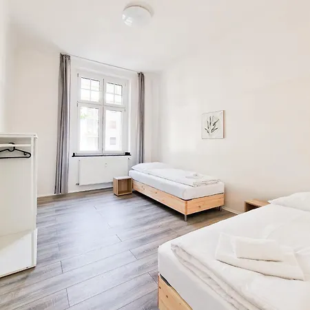Tolstov - 3 Mit Balkon - 15 Min Zur Messe Dus Apartamento Düsseldorf