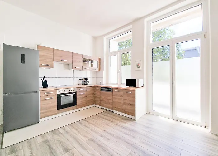 Apartamento Tolstov - 3 Mit Balkon - 15 Min Zur Messe Dus